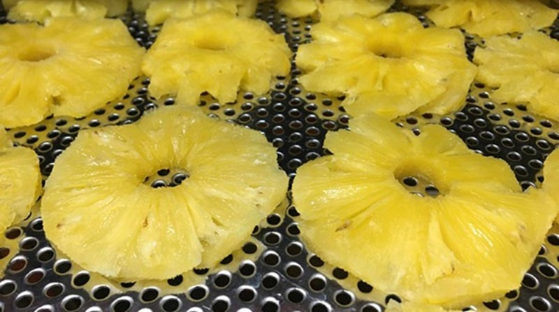 dried pineapple